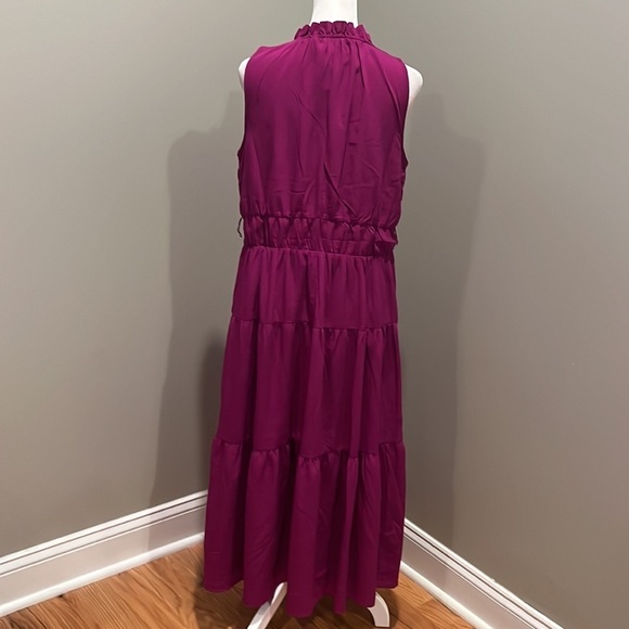 DKNY Magnolia Sleeveless Tiered Dress - Picture 4 of 7